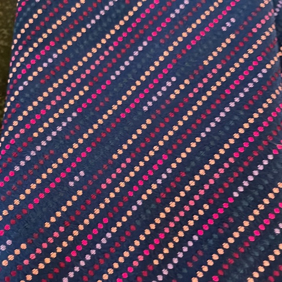 PINK men’s tie - Picture 2 of 4